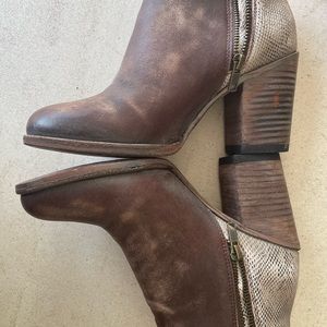 Freebird Darius Short Cut Boots 